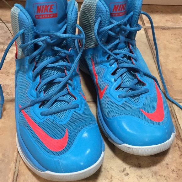 Nike Other - Nike men’s sneakers size 7.5